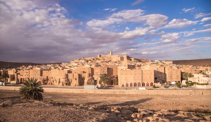 Pink Roses Grand Talent & Fashion Hunt 2025